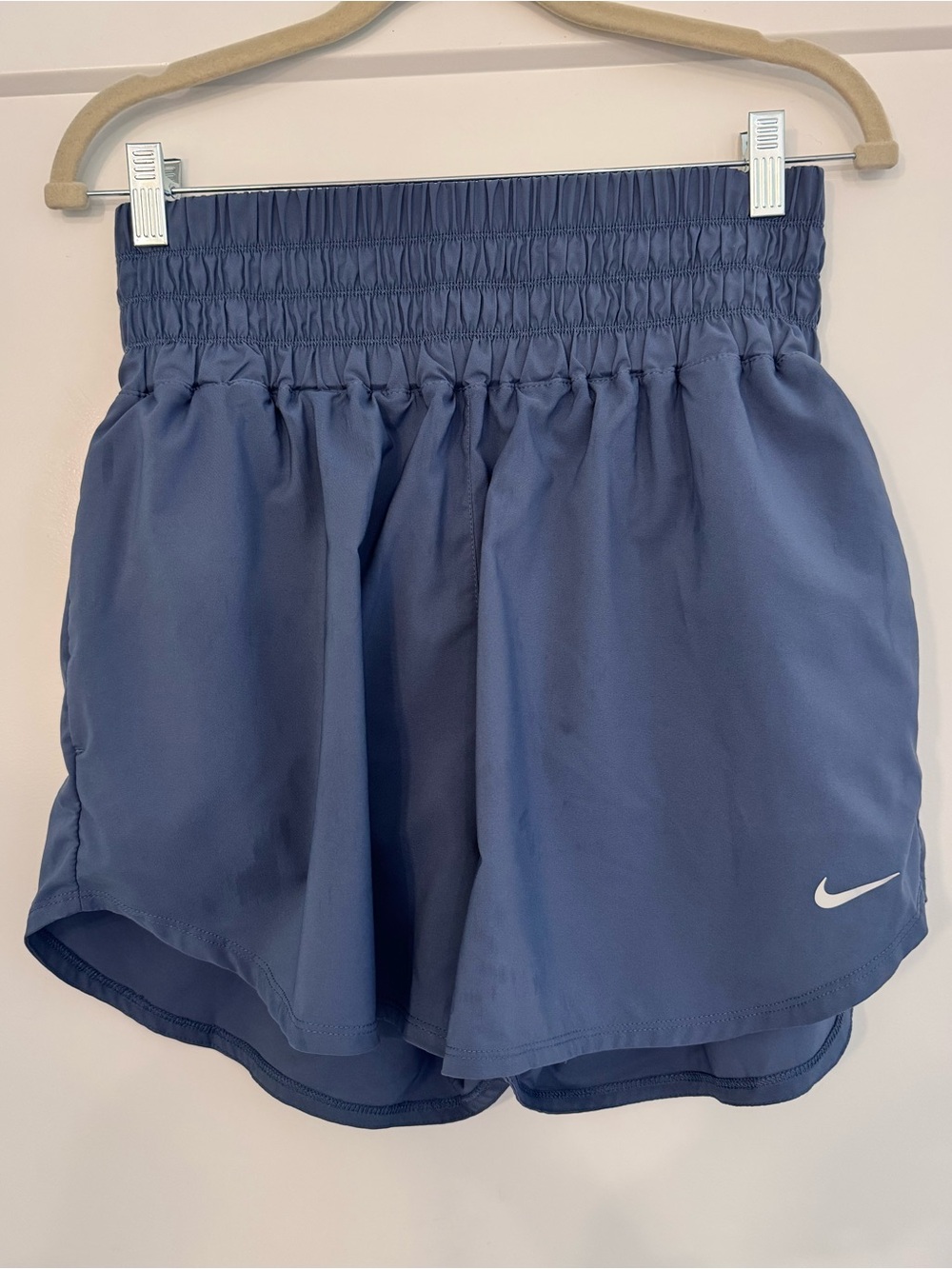Nike Women's Navy Elastic-Waist Athletic Shorts